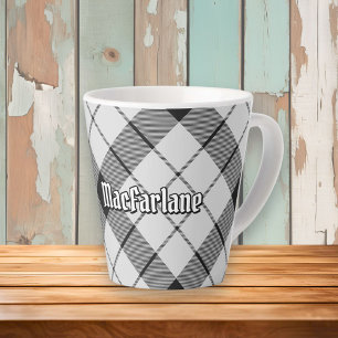 Tasse Latte Clan MacFarlane Tartan noir et blanc