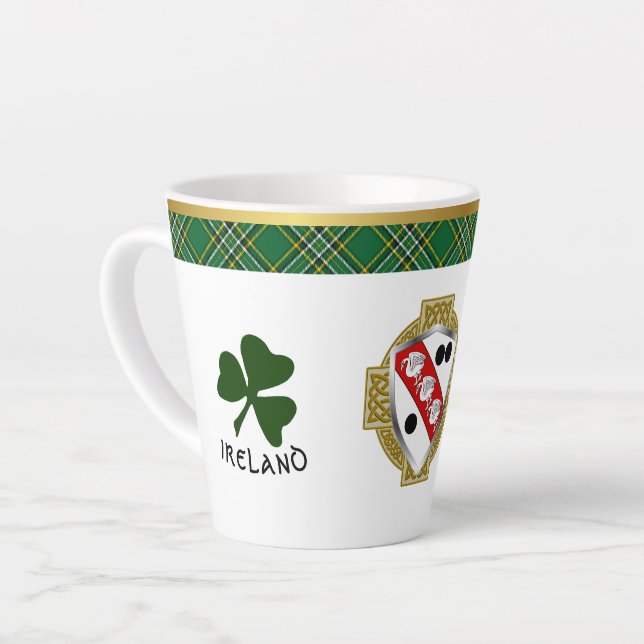 Tasse Latte Clarke Irish Shield & Tartan Personnalisé (Angle gauche)