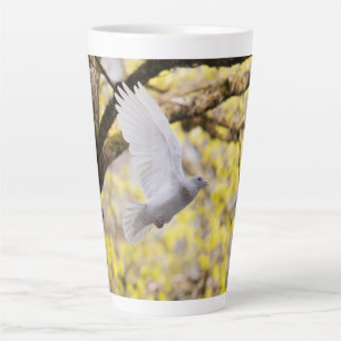 Tasse Latte Colombe blanche mignonne Pigeon symbole d'amour et