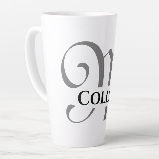 Tasse Latte Créez votre propre monogramme de nom élégant (Angle gauche)
