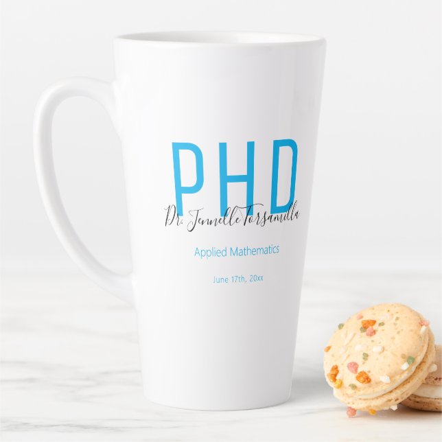 Tasse Latte Diplômé Keepsaké bleu Noir Nom Diplôme PhD (En situation)