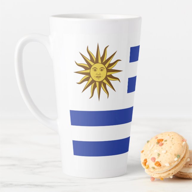Tasse Latte drapeau de l'Uruguay (En situation)