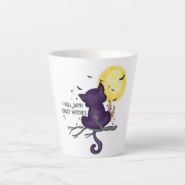 Tasse Latte Drôle Halloween Chat noir et Lune magique (Devant)