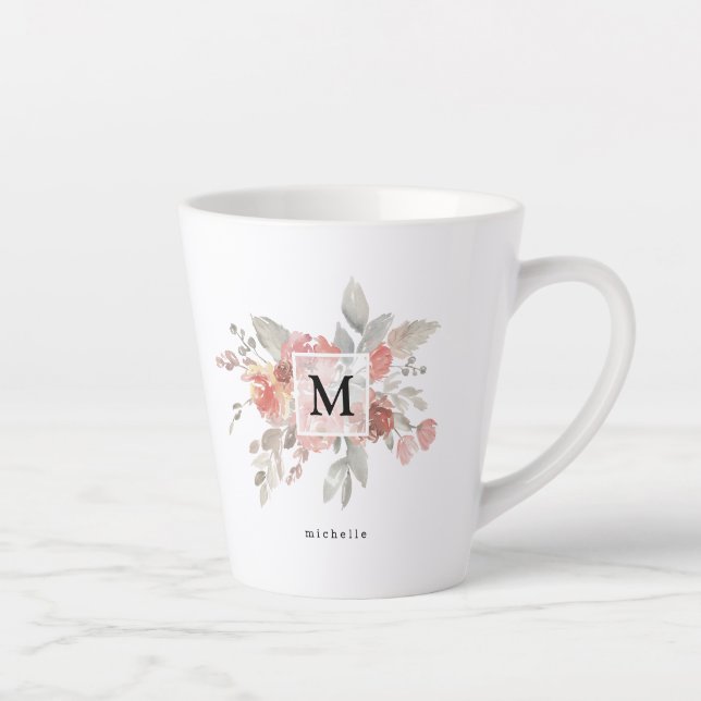 Tasse Latte Élégant Monogramme floral rose pâle (Droite)