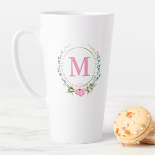 Tasse Latte Élégante couronne florale avec monogramme rose e