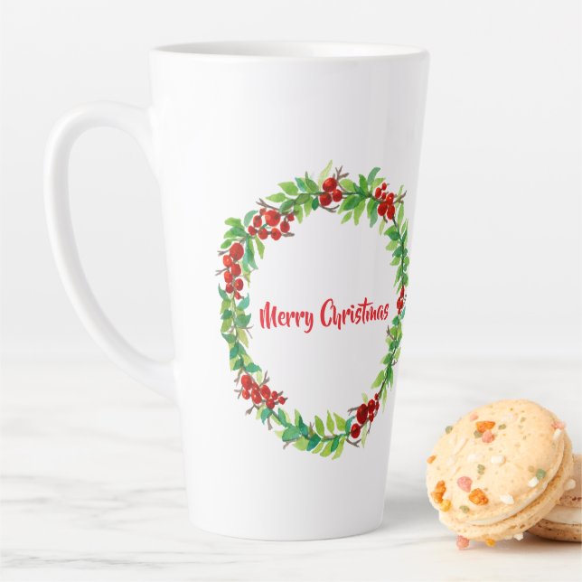 Tasse Latte Festive Christmas wreath with red berries (En situation)