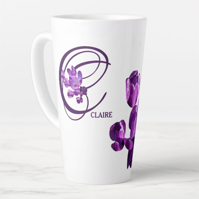 Tasse Latte Fleurs violettes monogramme Nom Claire personnalis (Angle gauche)