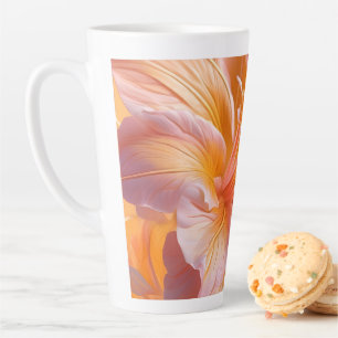 Tasse Latte Hibiscus Floral Foncé aux Teintes de Pêche