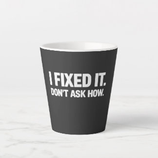 Tasse Latte Humour de programmeur drôle de débogage
