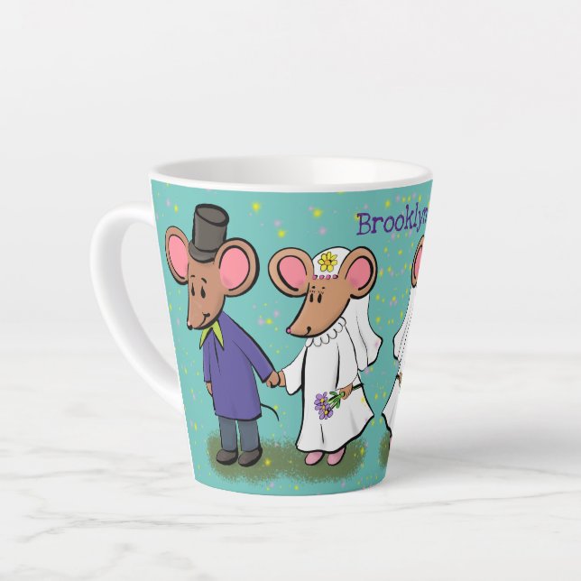 Tasse Latte Illustration de dessin animé d'un couple de souris (Angle gauche)