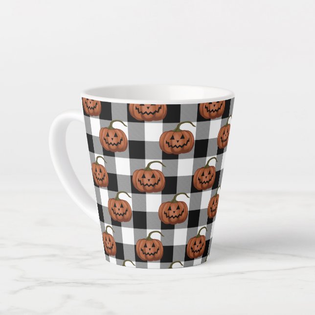 Tasse Latte Jack O Lanterns on Buffalo Check, Halloween (Angle gauche)