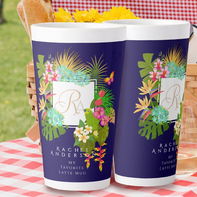 Tasse Latte Jardin tropical Monogramme Marine (Tropical Monogram Navy Latte Mug.)