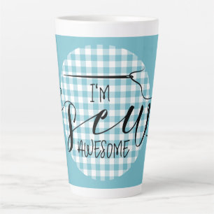 Tasse Latte Je suis Sew Awesome Blue En vichy
