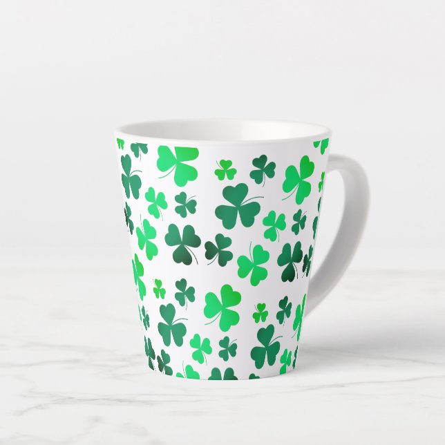 Tasse Latte Jour de la Saint Patrick de printemps vert irlanda (Angle droit)
