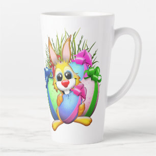 Tasse Latte Lapin drôle mordant un œuf de Pâques