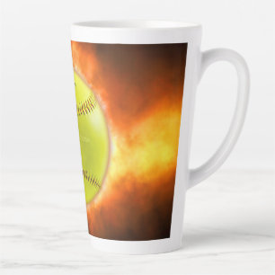 Tasse Latte Le softball de SlipperyJoe sur feu flammes feu feu