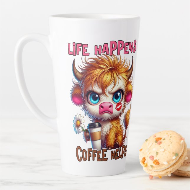 Tasse Latte Life Happens Coffee Helps  (En situation)