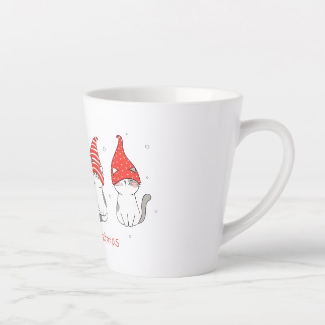 Tasse Latte mignon chat avec gnome casquette pour noël. (Droite)