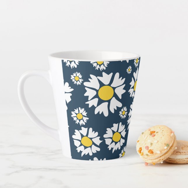 Tasse Latte Motif marguerrier, motif floral, marguerites blanc (En situation)