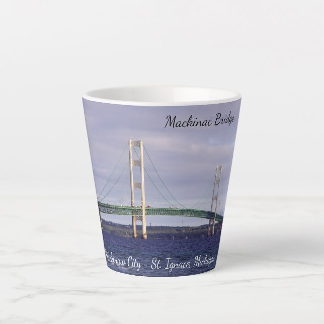 Tasse Latte Musique en latte du pont Mackinac (Devant)