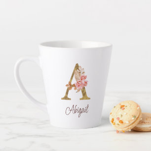 Tasse Latte Nom personnalisé Blush Rose Fleur Lettre A en feui
