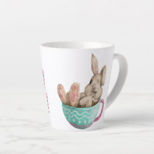 Tasse Latte pâques heureux ! mignon lapin d'aquarelle assis