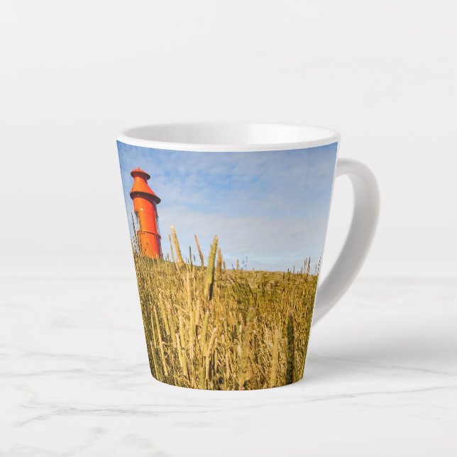 Tasse Latte Phare à Stykkisholmur, Islande (Angle droit)