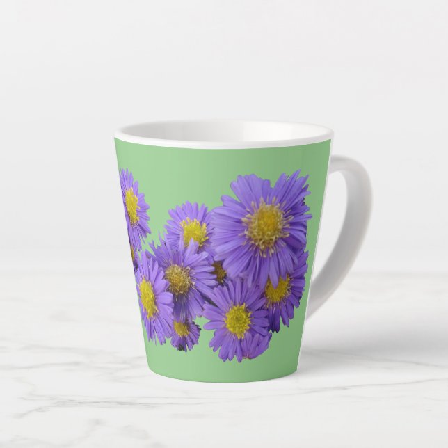 Tasse Latte Poussière Michaelmas Daisy. Musique verte en latte (Angle droit)