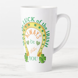 Tasse Latte Que la chance du trèfle irlandais fer à cheval 