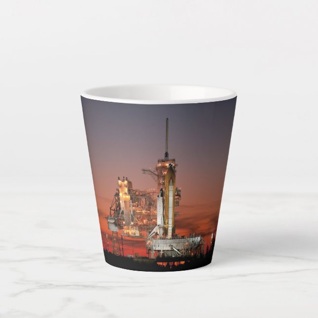 Tasse Latte Red Sky for Space Shuttle Atlantis Launch (Devant)