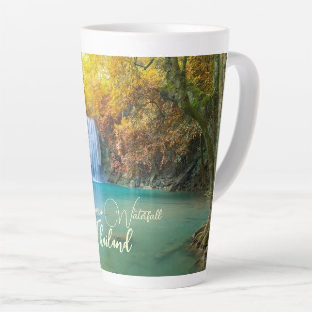 Tasse Latte Vue d'automne de la cascade d'Erawan Thaïlande (Angle droit)