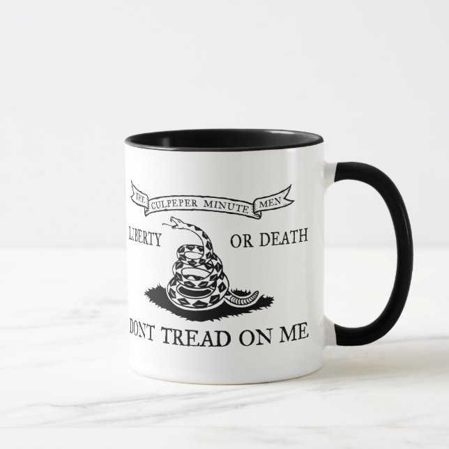 Tasse Le Culpeper ne marchent pas sur moi le drapeau (Droite)