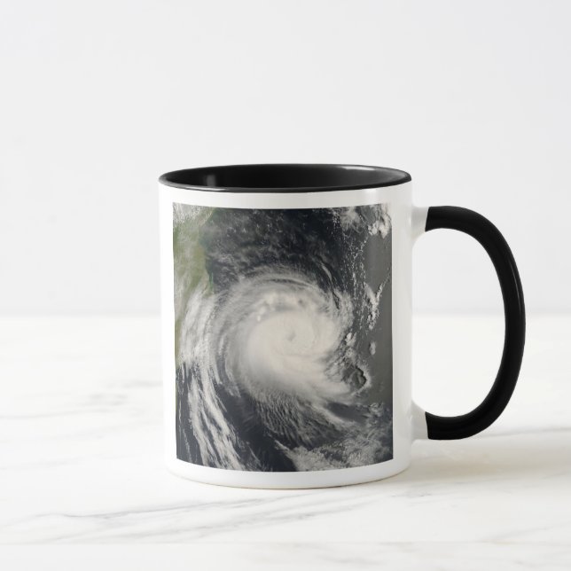 Tasse Le cyclone tropical Favio s'approche du Mozambique (Droite)