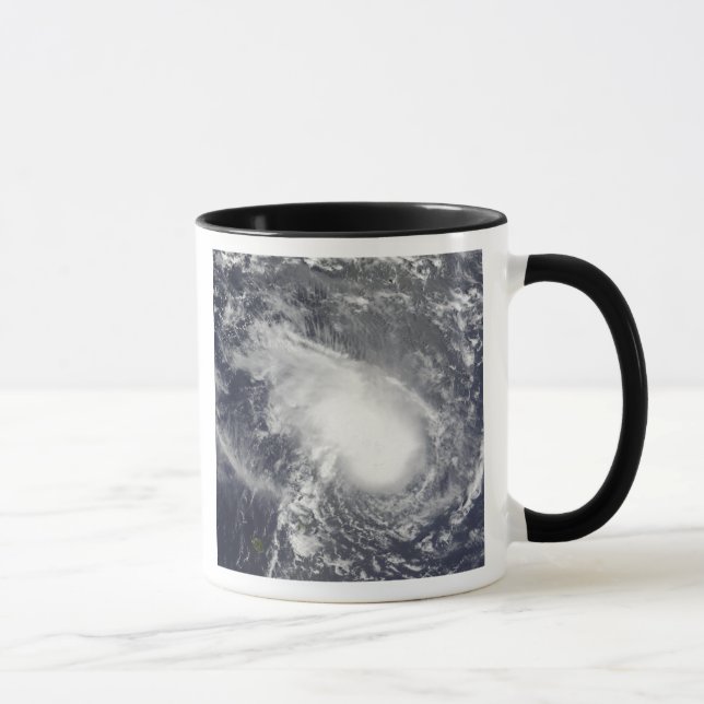 Tasse Le cyclone tropical Gael s'approche de Madagascar (Droite)