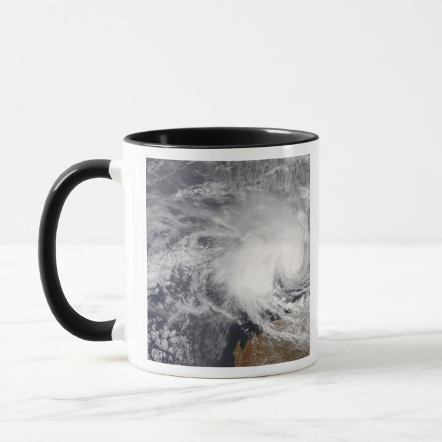 Tasse Le cyclone tropical Nicholas au large de l'Austral (Gauche)