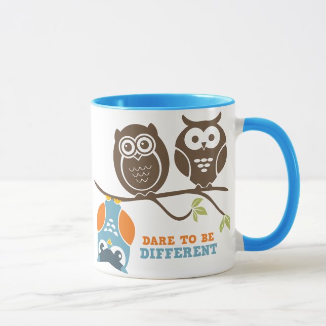Tasse Le Dessin De La Chouette Mignonne Ose Être Différe (Droite)