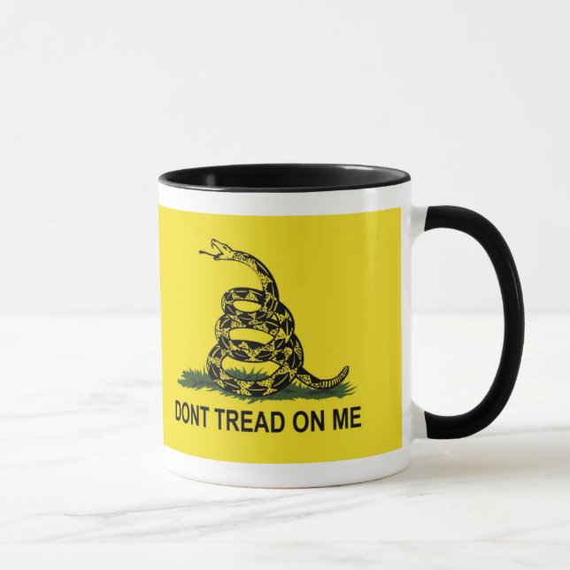 Tasse Le drapeau de Gadsden ne marchent pas sur moi (Droite)