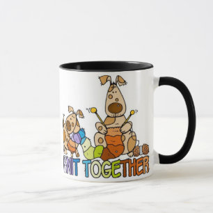 Tasse le knit attaquent ensemble