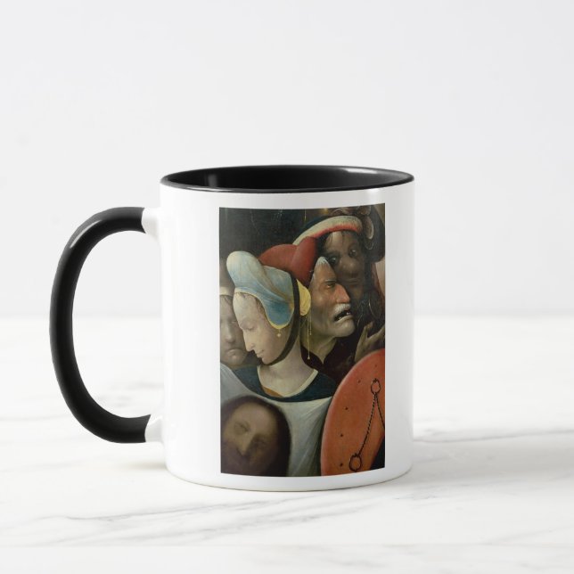Tasse Le transport de la croix montrant trois visages (Gauche)