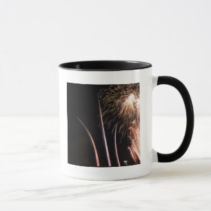 Tasse Les feux d'artifice allument le mémorial de