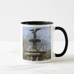 Tasse L'hiver sec, la fontaine de Bethesda à Central Pa