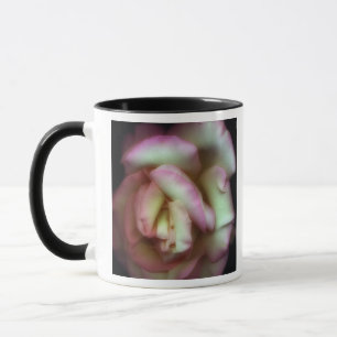 Tasse <Love is a Rose> par Nathan Griffith