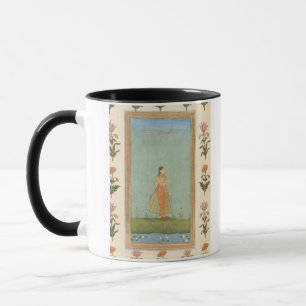 Tasse Madame tenant une fleur, se tenant prêt un étang