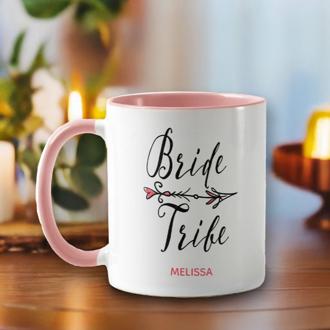 Tasse Mariage de la mariée de la tribu main tiré flèche (Everyone in your bridal tribe can have their own mug. This mug has a bohemian style)