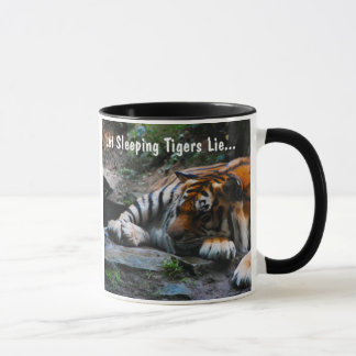 Tasse Mensonge laissé de tigres de sommeil
