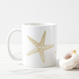 Tasse mignonne d'amant de coquillage de plage