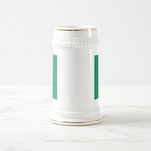 Tasse mit der Flagge Nigerias (Mittel)