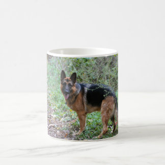Tasse mit deutschem Schäferhund