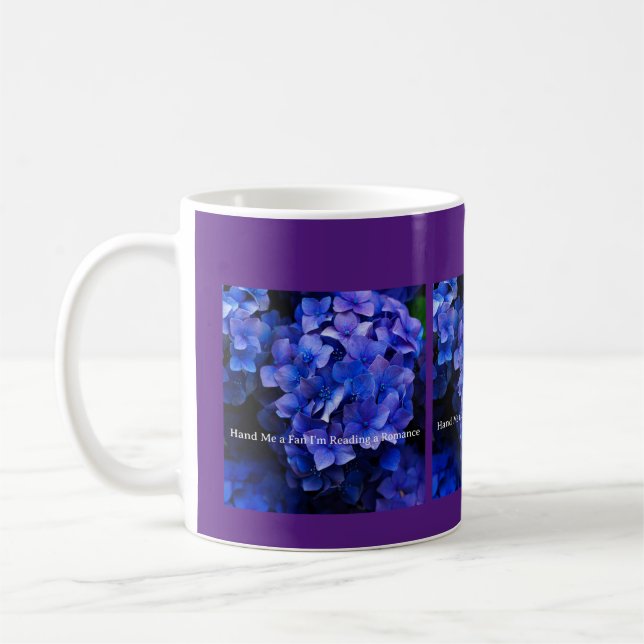 Tasse mit Lila Hydrangeas Hand mir einen Ventilato (Links)