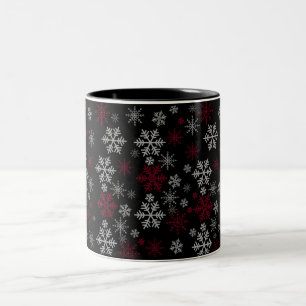 Tasse mit Schneeflocken in Schwarz